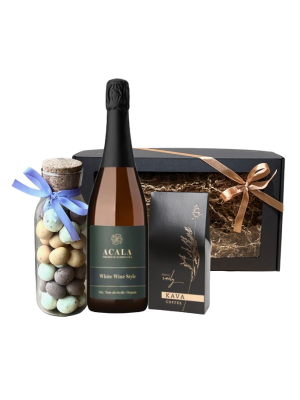 Velykinis dovanų rinkinys su ACALA, šokoladiniais kiaušiniais ir kava